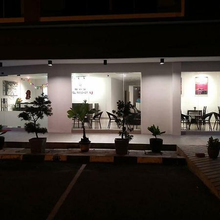 Hotel Pangkor Sj Pekan Pangkor Eksteriør bilde